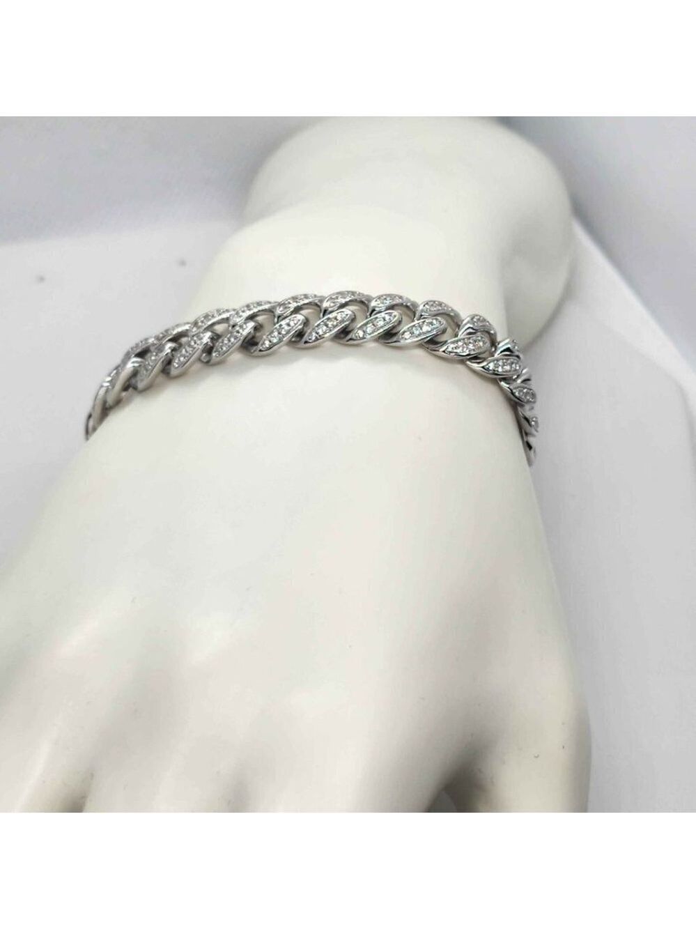 Brand New   Sterling Silver 925 Cuban Link Style Bracelet